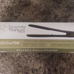 Babyliss PRO Graphite Titanium ionic flat iron